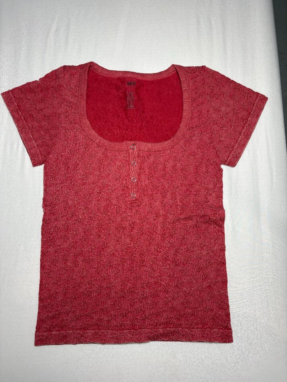 BKE Core Seamless Textured Ribbed Henley Scoop Neck Faded Red Top Size L/XL
